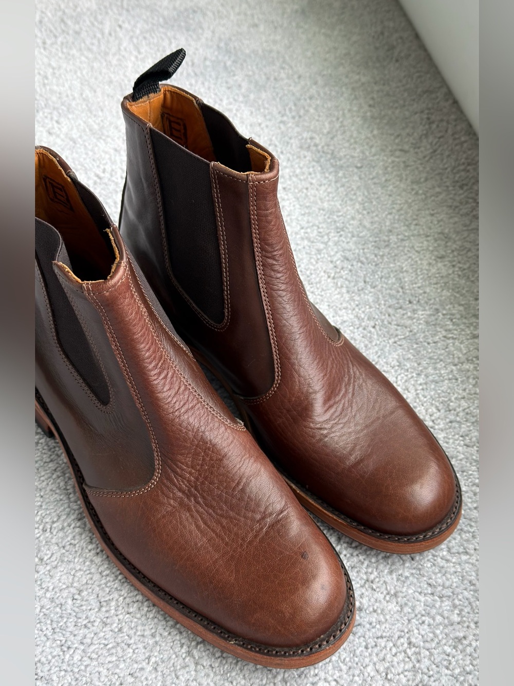 Men's Brown Leather Chukka Boots - Classic Pull-On Style